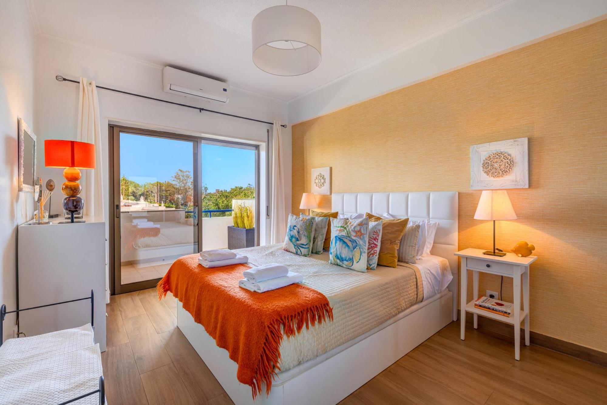 Apartamento Gomes -Free Airco, Wiffi & Swimming Pool- By Bedzy Поршеш Екстериор снимка