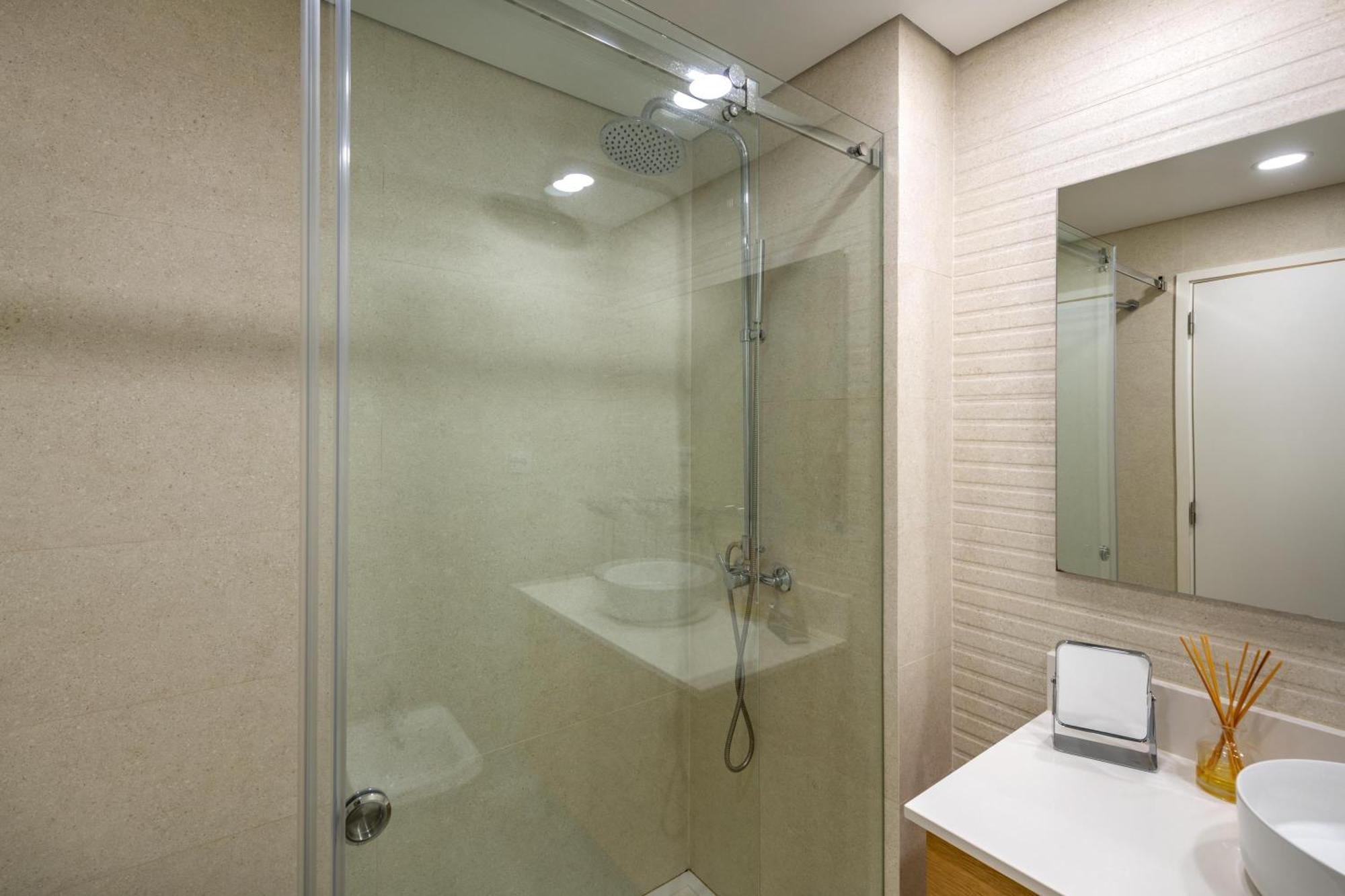 Apartamento Gomes -Free Airco, Wiffi & Swimming Pool- By Bedzy Поршеш Екстериор снимка